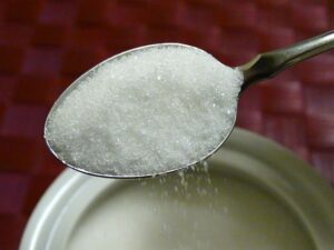 甘い誘惑を制する！糖質と人工甘味料の知識